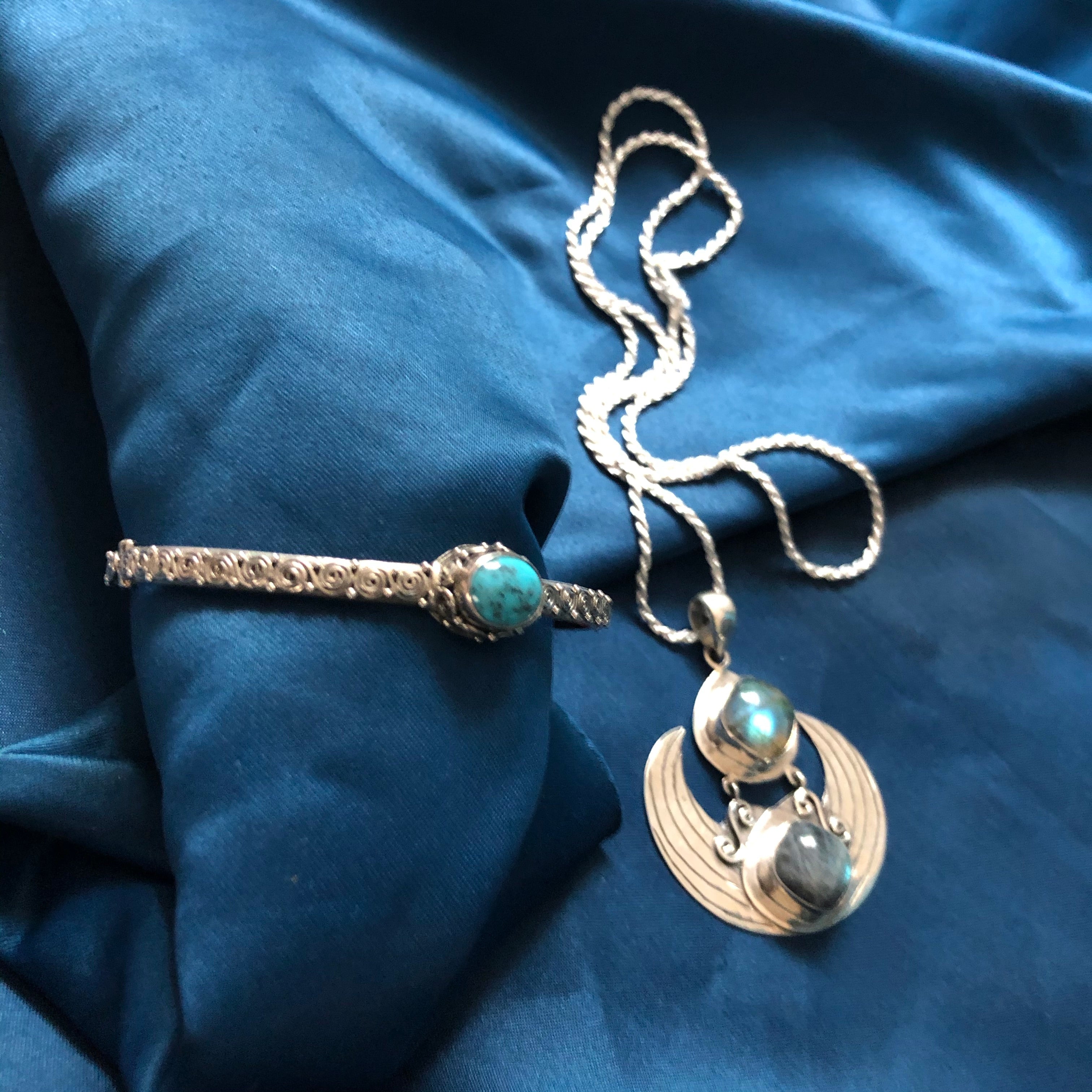 Luna Atlantica Set -  Bracelet and Necklace with Silver Chain
